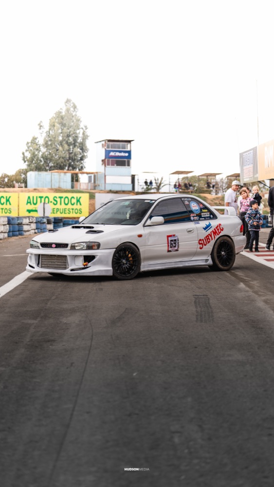 Auto en pista durante Japón Fest 2024, fecha de autódromo en Chile, foto 10