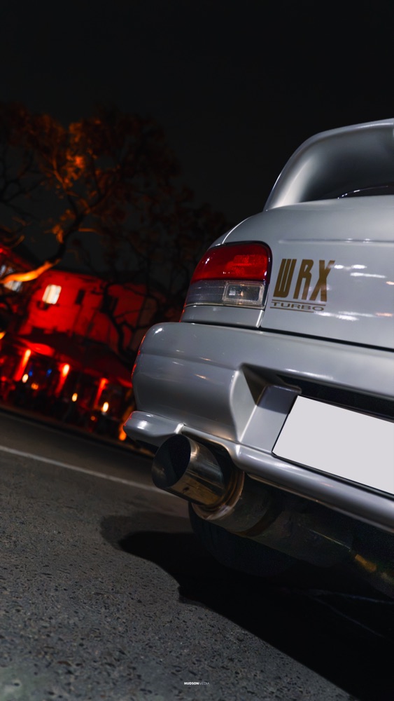 Sesión nocturna a un Subaru Impreza GC8, por Hudson Media